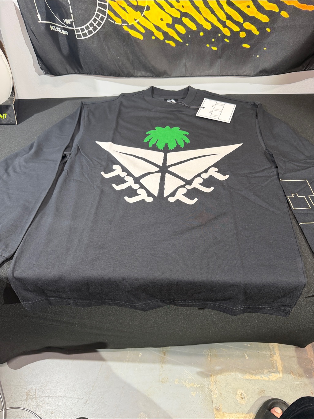 Men's Palm Angels Black Graphic Long-Sleeve Shirt With Green Palm Detail